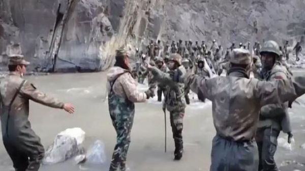  10 రోజుల్లోగా క్షమాపణ చెప్పాలంటూ..