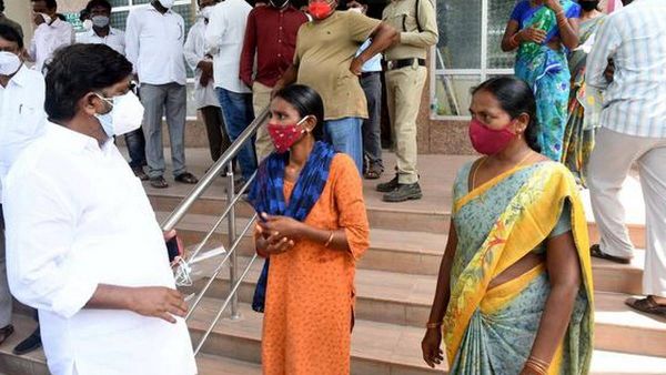 అన్ని విధాల ఆదుకోనున్న ప్రభుత్వం