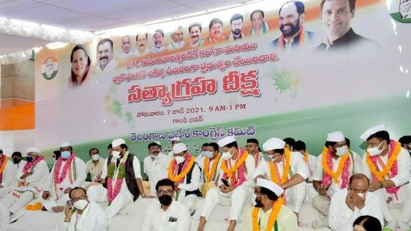 మనసు లేని మృగంలా కేసీఆర్ ప్రవర్తిస్తున్నారు.. టీ సర్కార్ పై ఎంపీ కోమటిరెడ్డి ఫైర్.. మనసు లేని మృగంలా కేసీఆర్ ప్రవర్తిస్తున్నారు.. టీ సర్కార్ పై ఎంపీ కోమటిరెడ్డి ఫైర్..