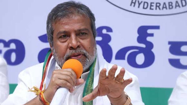 సీనియర్లకు స్థానం.. సీనియర్లకు స్థానం..