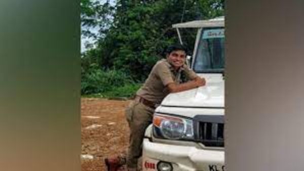  కేరళ పోలీస్ శాఖలో సబ్ ఇన్స్పెక్టర్ గా విజయం .. మెచ్చుకున్న కేరళ పోలీస్ శాఖ