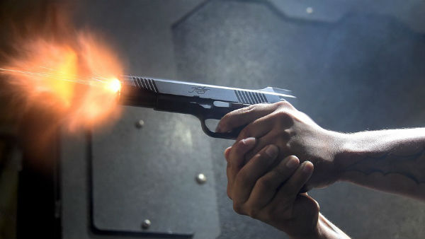  కాల్చిపారేసిన పోలీసులు