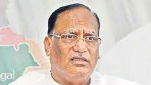 హత్యలుండవ్... ఆత్మహత్యలే...