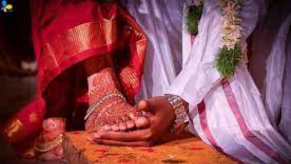 అందరినీ వదలి అందరినీ వదలి