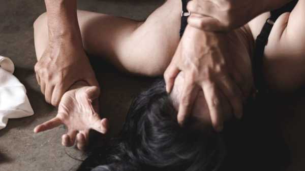 అక్కాచెల్లి మీద గ్యాంగ్ రేప్