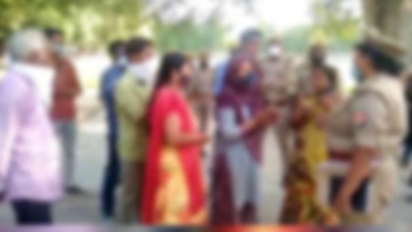 రైల్వే స్టేషన్‌లో పట్టుబడ్డ ముఠా...