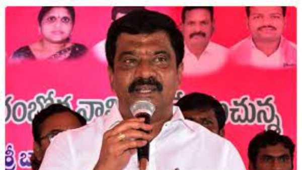  వైఎస్సార్..జగన్ పైన సీరియస్ వ్యాఖ్యలు..