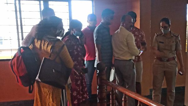  హోమంలో శవం కాల్చేసిన కిలాడీలు