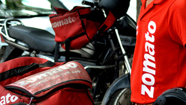 ఎట్టకేలకు అకీల్‌కు టూ వీలర్...