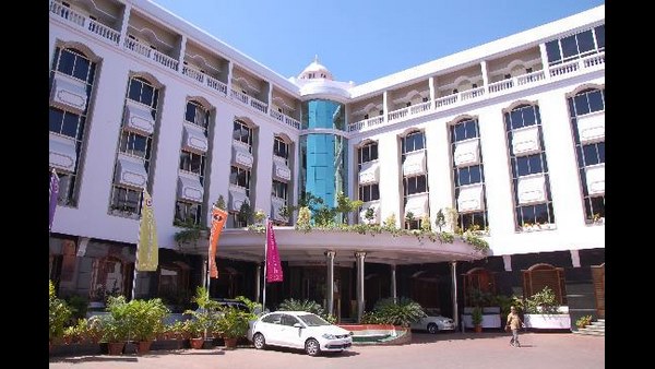 నెల రోజు ముందే జరిగింది..... ఇప్పుడు ?