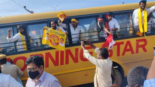 తాడేపల్లిలో ఉద్రిక్తత .. డ్రోన్లతో భద్రతా నిఘా