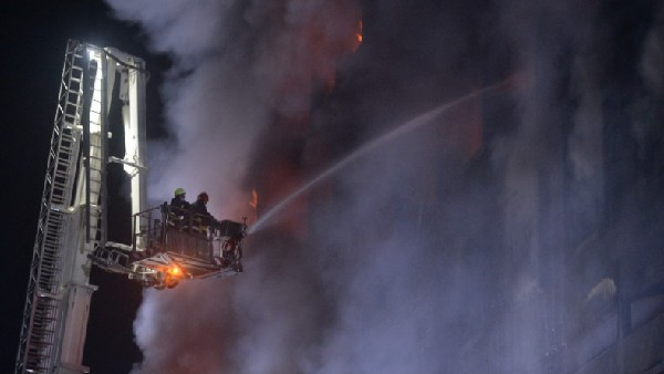 మరోసారి చెలరేగిన మంటలు...