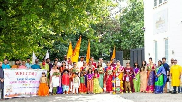 కరోనా నిబంధనల మధ్య బోనాల జాతర..