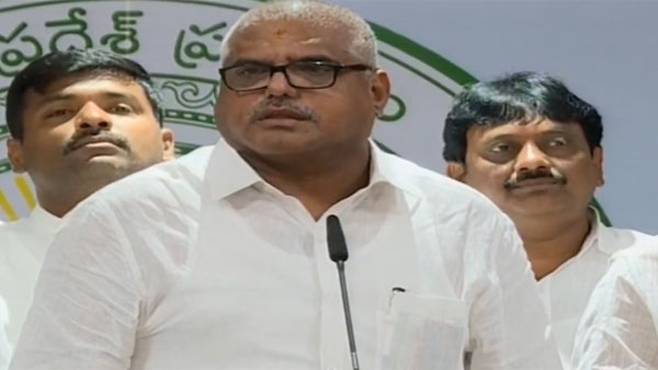 Vizianagaram:Coldwar between minister Botsa and MLA Jogarao creates problems for party in district