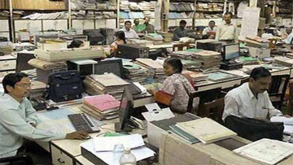 రేపు, మాపు అని తిప్పేవారు