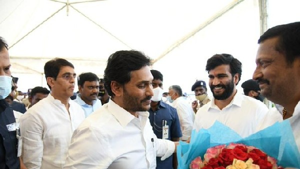 జగన్ హామీ మేరకు...భవిష్యత్ లో.. జగన్ హామీ మేరకు...భవిష్యత్ లో..