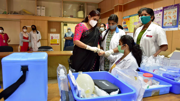 కరోనా థర్డ్ వేవ్ నేపధ్యంలో అలెర్ట్