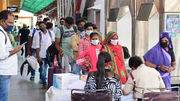 Centre extends Covid guidelines till Aug 31, calls for strictest measures. MHA letters to states Centre extends Covid guidelines till Aug 31, calls for strictest measures. MHA letters to states