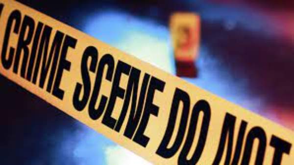 భార్య స్వీటి గురించి ఏమాత్రం పట్టించుకోని సీఐ భార్య స్వీటి గురించి ఏమాత్రం పట్టించుకోని సీఐ