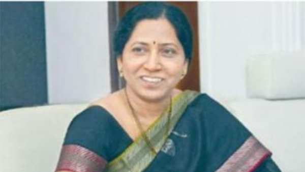 చెప్పకనే చెప్పేశారా... చెప్పకనే చెప్పేశారా...