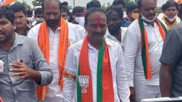 దళితులారా మళ్ళీ మోసపోకండి అంటూ ఈటల పిలుపు