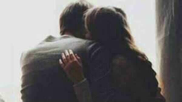 ఎదురింటి చిత్రాతో పులిహోరా ? ఎదురింటి చిత్రాతో పులిహోరా ?