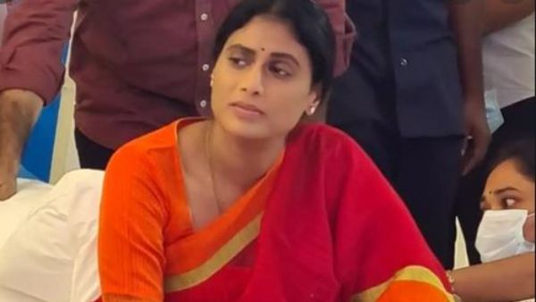 భగవంతుడు మీకు నిరుద్యోగుల ఆత్మహత్యలు ఆపే మనసు ఇవ్వాలి