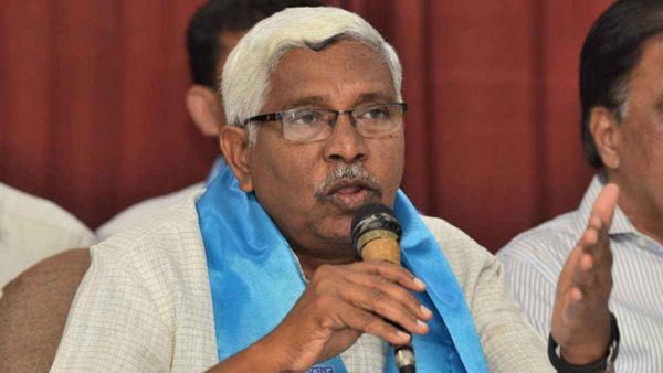 హుజురాబాద్లో పోటీ... హుజురాబాద్లో పోటీ...