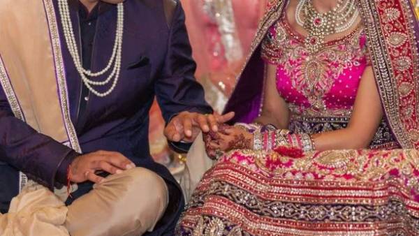 మోసపోయానని గుర్తించి పోలీసులకు సునీల్ ఫిర్యాదు