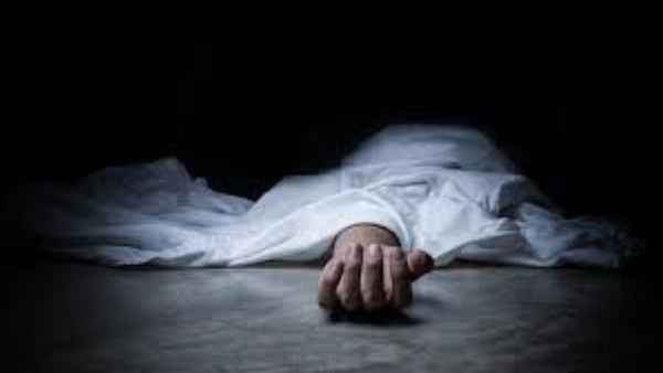 మతిస్థిమితం లేని కూతుర్లు మతిస్థిమితం లేని కూతుర్లు