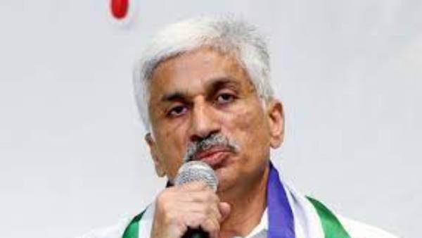 అక్రమాలకూ పాల్పడ్డ వారెవరూ తప్పించుకోలేరన్న సాయిరెడ్డి అక్రమాలకూ పాల్పడ్డ వారెవరూ తప్పించుకోలేరన్న సాయిరెడ్డి