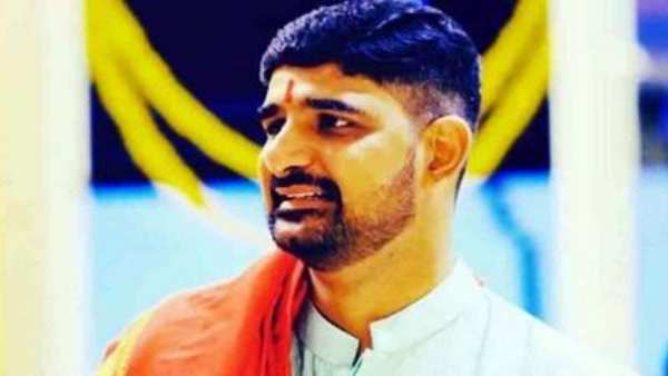 ఈటల దుర్వినియోగం..