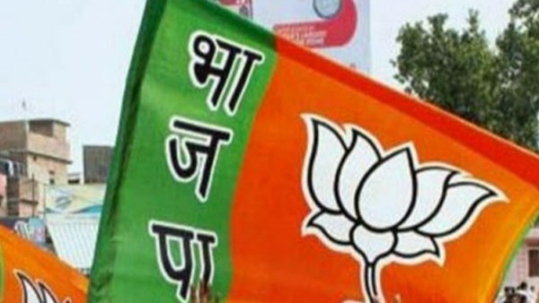 ఫ్రంట్ రేసులో ఆ ఇద్దరు...