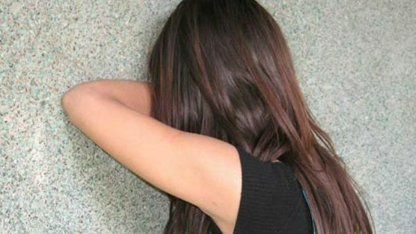 ఎమ్మెల్యేను ఆశ్రయించిన స్థానికులు 