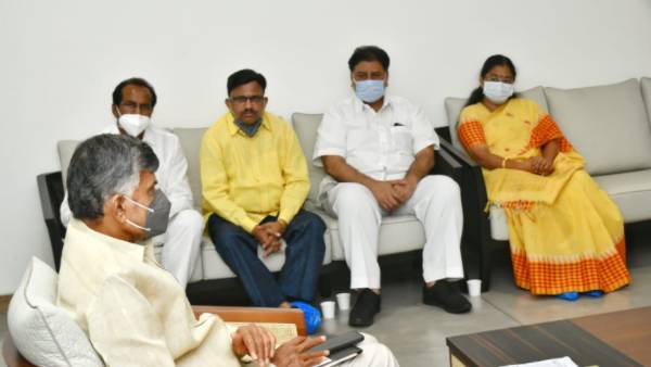  కేటీఆర్-రేవంత్-వైఎస్ షర్మిలకు ధీటుగా..