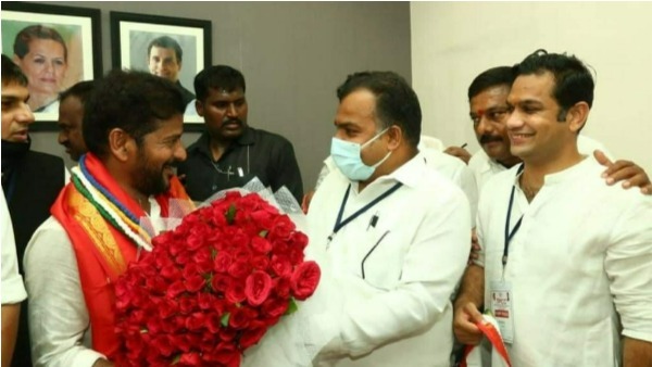 భారీ ర్యాలీతో గాంధీ భవన్ కు వెళ్ళిన రేవంత్ రెడ్డి .. శ్రేణుల ఘన స్వాగతం