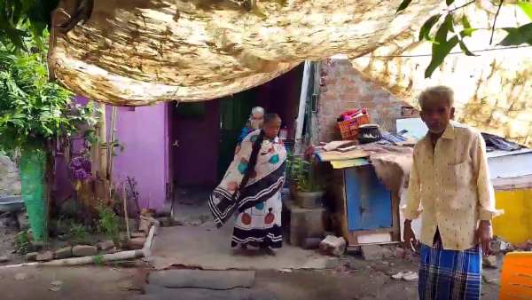 హిందూ అమ్మాయి..... ముస్లీం ప్రియుడు హిందూ అమ్మాయి..... ముస్లీం ప్రియుడు