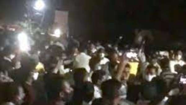 వైసీపీ వ్రేణులు ఏమంటున్నారు... వైసీపీ వ్రేణులు ఏమంటున్నారు...