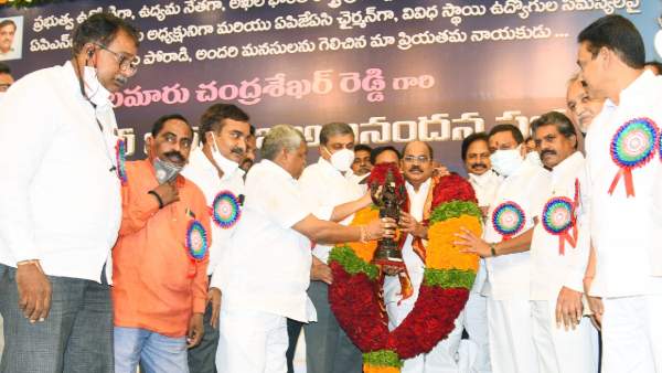  నెలవారీ జీతాలు, పింఛన్లకూ కటకట