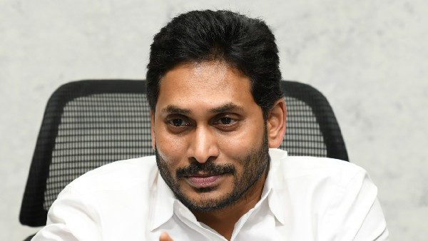 పోలీసు స్టేషన్లకు బదులు సచివాలయాలకే బాధితులు