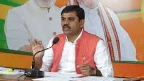 కాణిపాకంలో విష్ణువర్ధన్ రెడ్డి .. సత్య ప్రమాణం చేస్తానని వెల్లడి