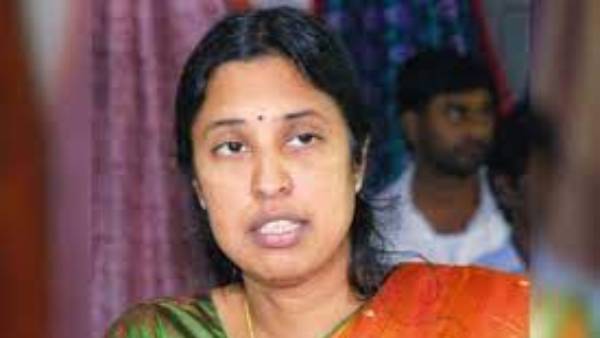 శ్రీలక్ష్మీ పేరు రేసులో...సర్వీసు ఎక్కువగా ఉండటంతో..