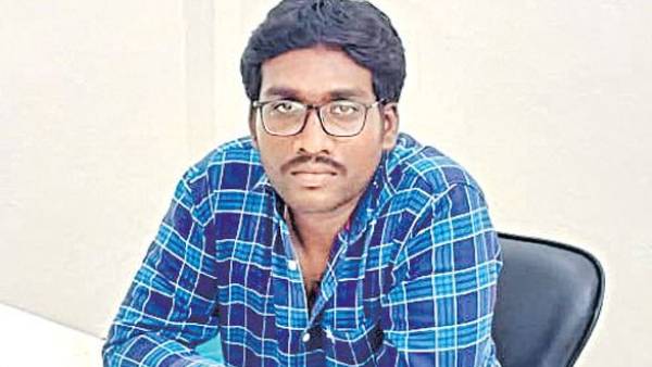 నెలవారీగా లంచం ఇవ్వాలంటూ ఏవో డిమాండ్..