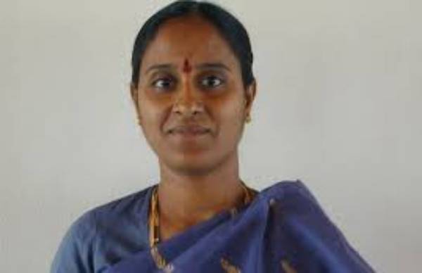 హుజురాబాద్ లో కొండా సురేఖ రిస్క్ చెయ్యరని టాక్