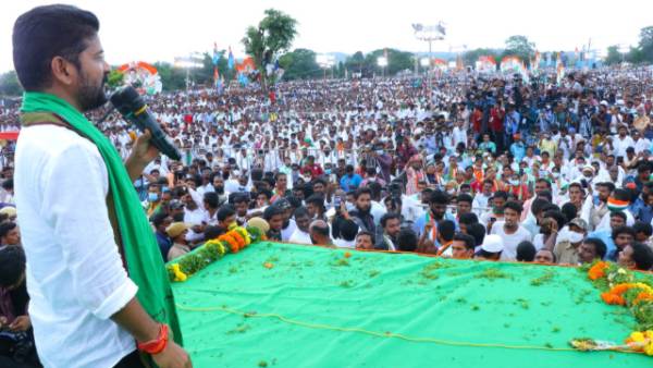 డోస్ పెంచిన రేవంత్ రెడ్డి.. అభ్యంతరం వ్యక్తం చేస్తున్న టీఆర్ఎస్ మంత్రులు.. డోస్ పెంచిన రేవంత్ రెడ్డి.. అభ్యంతరం వ్యక్తం చేస్తున్న టీఆర్ఎస్ మంత్రులు..