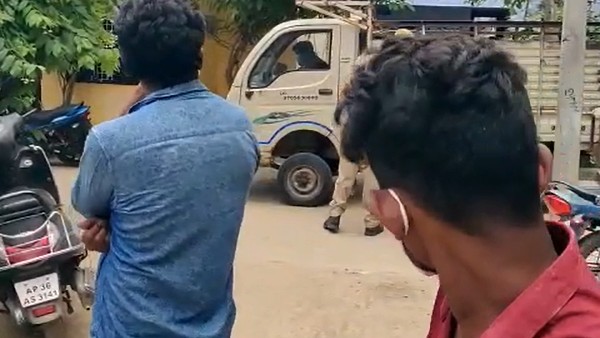 మృతుడు బాలయ్య కుటుంబ నేపధ్యం ఇది 