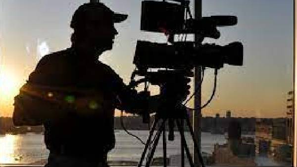 దర్శకుడికి మొదటి సినిమా దర్శకుడికి మొదటి సినిమా