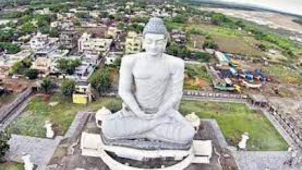 రాజధానిలో రోడ్ల విధ్వంసంపై మండిపడుతున్న అమరావతి దళిత జేఏసీ రాజధానిలో రోడ్ల విధ్వంసంపై మండిపడుతున్న అమరావతి దళిత జేఏసీ