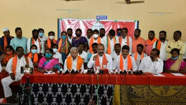 ఒక్క ఛాన్స్ ప్లీజ్..