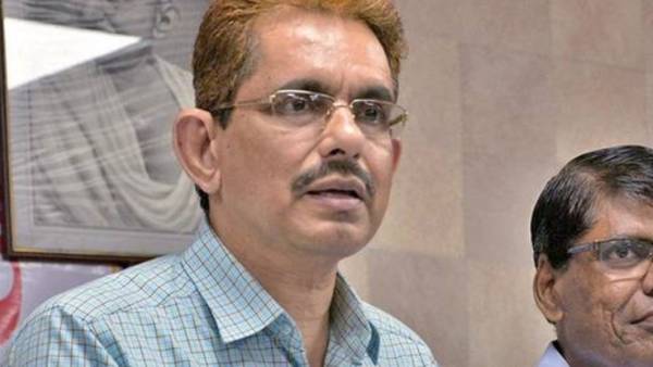 జగన్- నిమ్మగడ్డ పోరు జగన్- నిమ్మగడ్డ పోరు